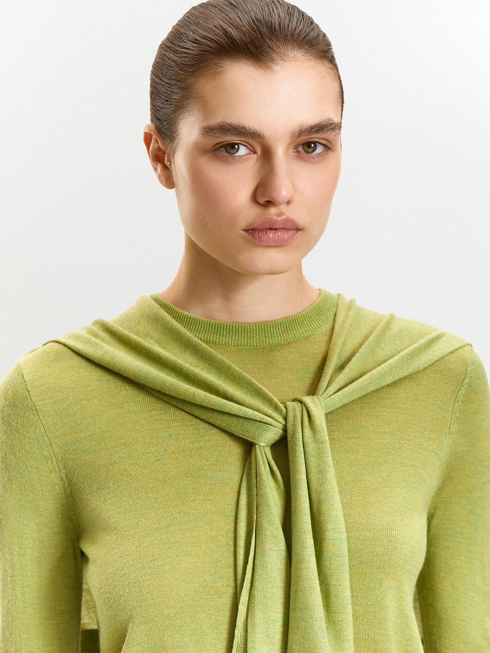 Джемпер из вискозного трикотажа с добавлением шерсти